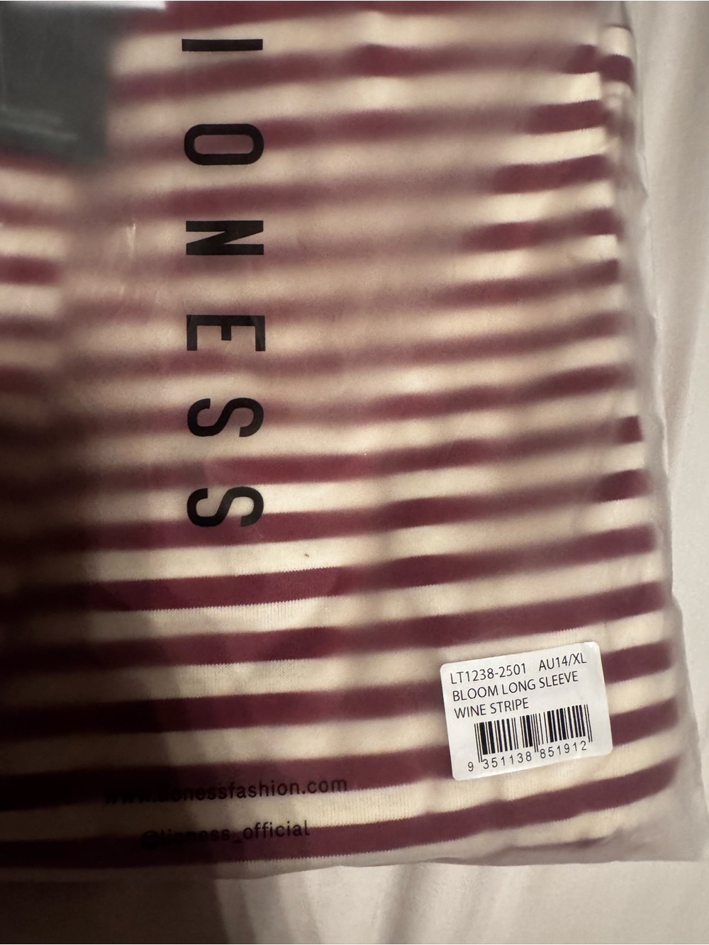 Lioness BLOOM LONG SLEEVE IN WINE STRIPE - Picture 5 of 6